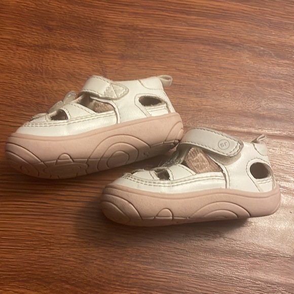 Stride Rite Shoes Lot Of 2 Surprize By Stride Rite Baby Girl